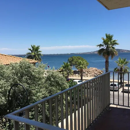 公寓 A 10 M De La Avec Vue Sur L'etang *